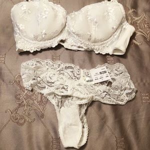 Fredricks of Hollywood push-up bra & panties set